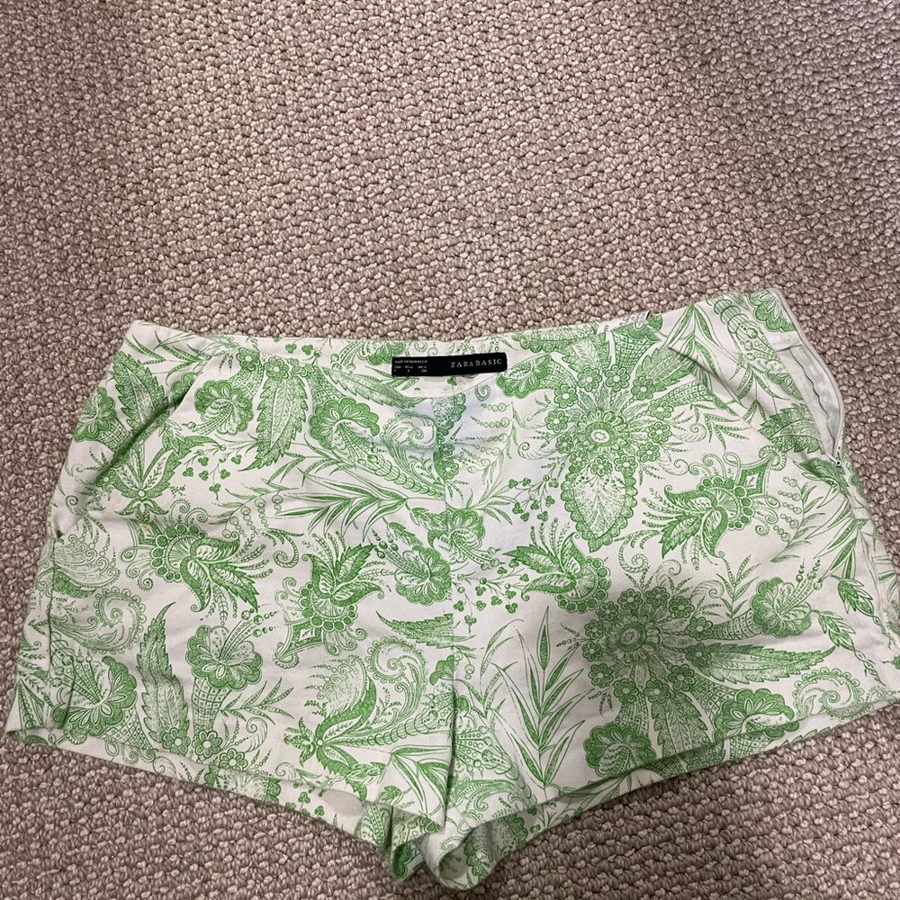 Zara Green and White Tropical Shorts